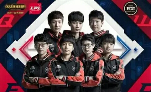 球员们在接 球员们在接